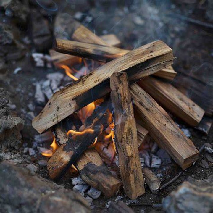 what is kindling wood