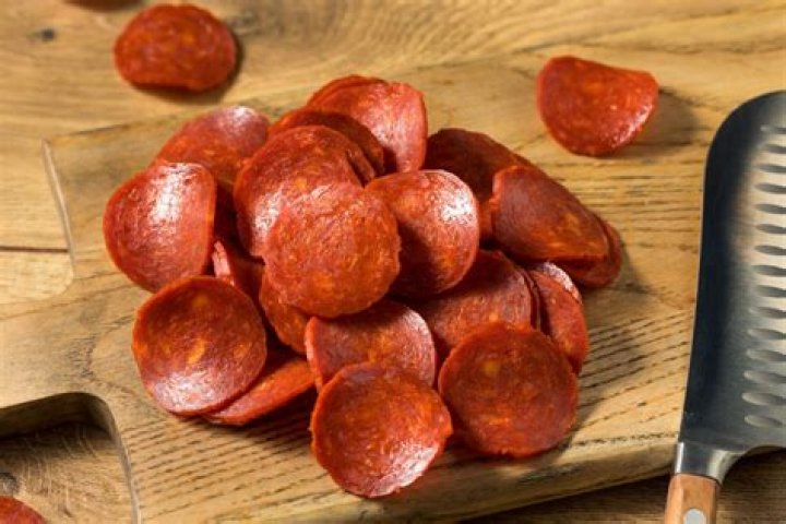 what is pepperoni made of