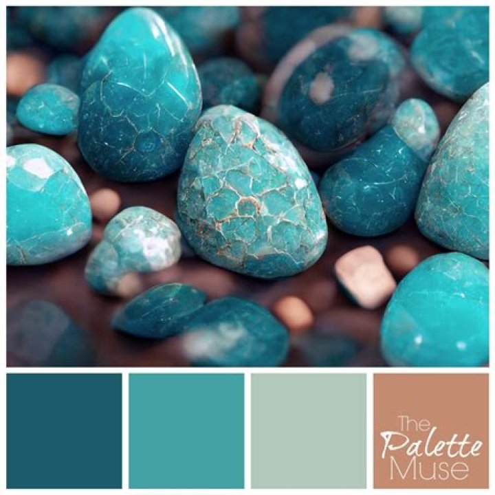 What is the color turquoise look like