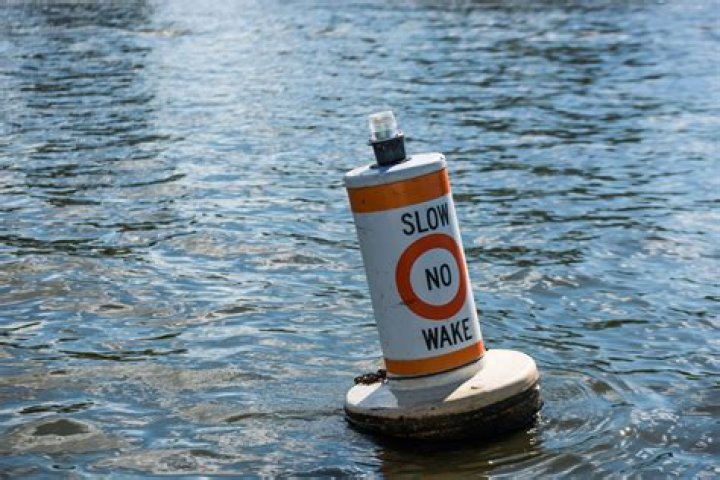 What is the Colour of the Safe Water marks buoy?