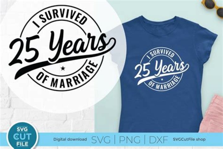 What is the ring for 25 years of marriage?