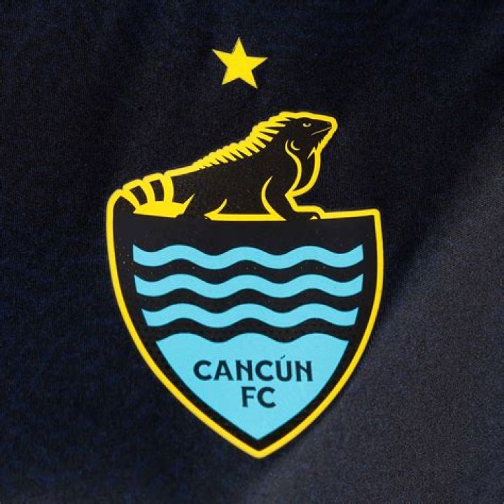 What soccer team plays in Cancun?