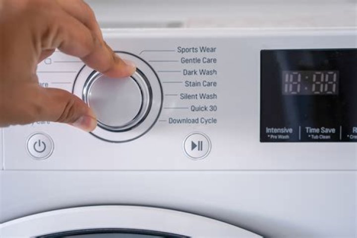 What temperature is warm on washing machine