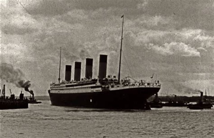 when did titanic leave southampton