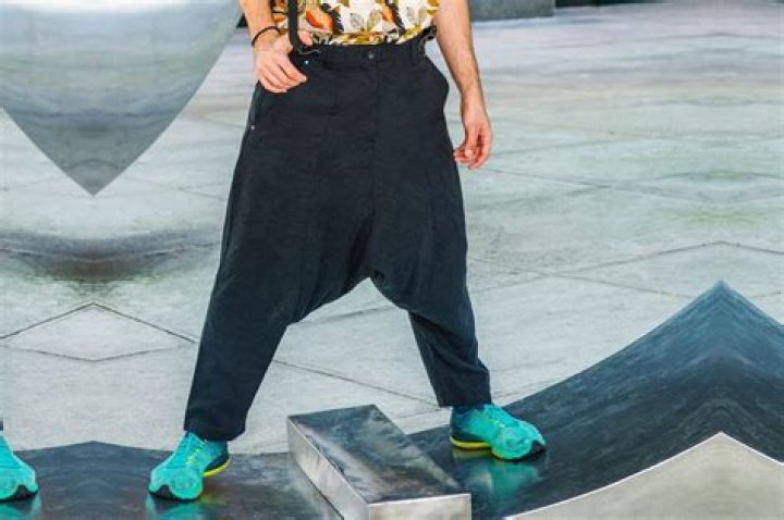 when were parachute pants popular