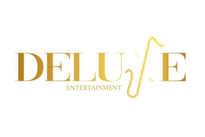 Who owns Deluxe entertainment Services?