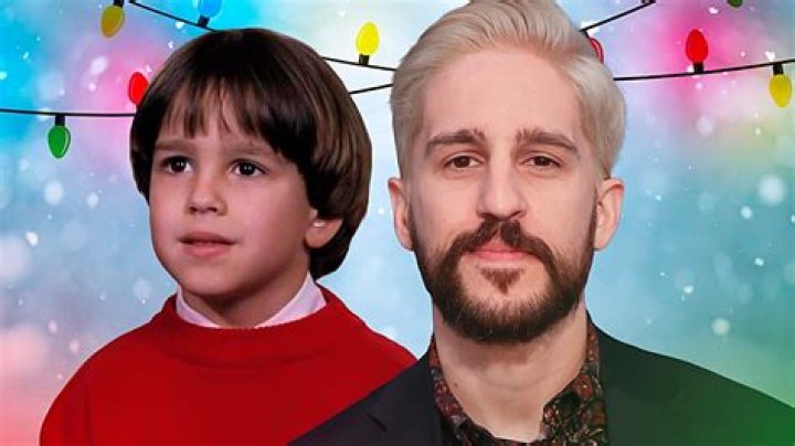 who plays charlie in the santa clause