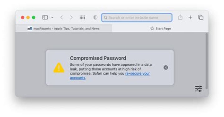 Why does Safari not remember passwords