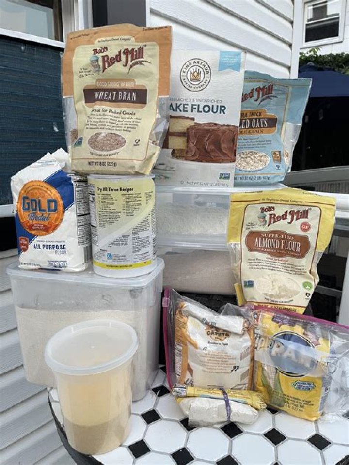 Will Drano eat through plastic?