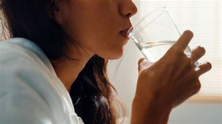 will drinking more water help with edema