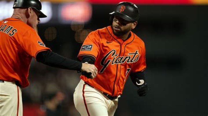 Will Smith giants salary? | ContextResponse.com